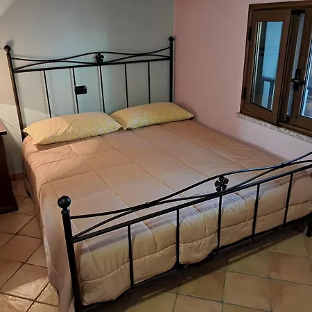 Holiday home Casa Leonardo-Ettore *